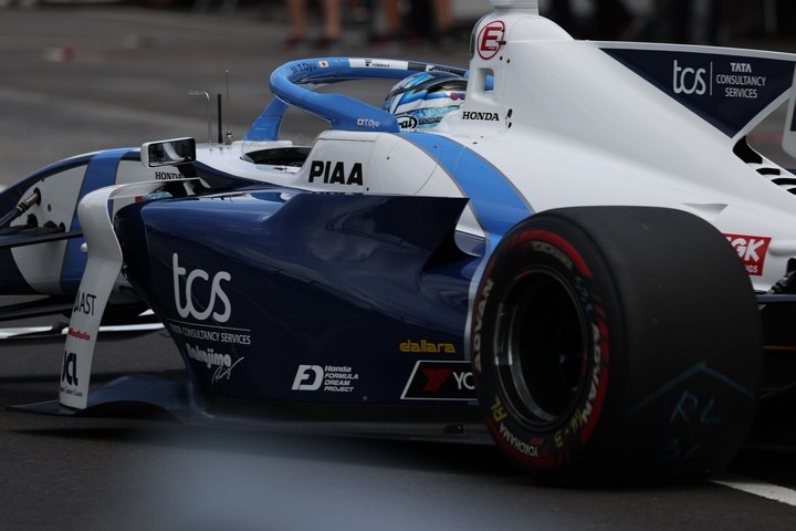 スタート進行: 大湯都史樹（TCS NAKAJIMA RACING）