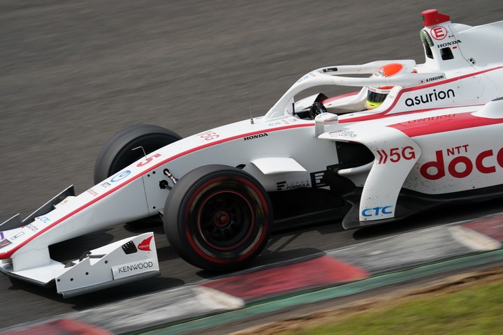 決勝レース: 福住仁嶺（DOCOMO DANDELION M5S SF19）