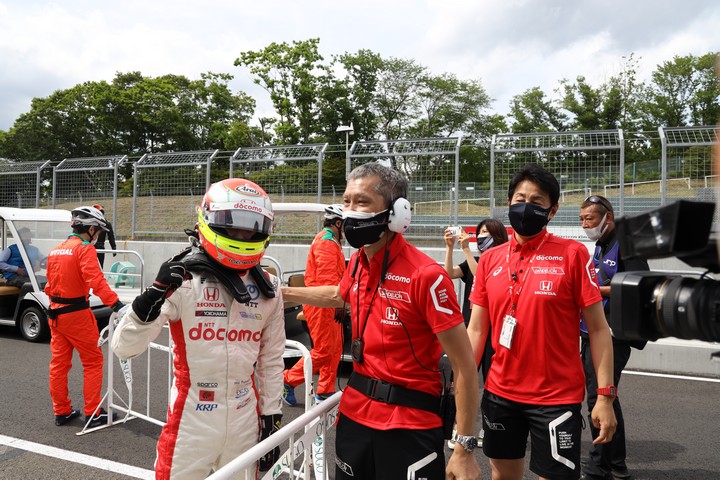 決勝レース: 福住仁嶺（DOCOMO TEAM DANDELION RACING）