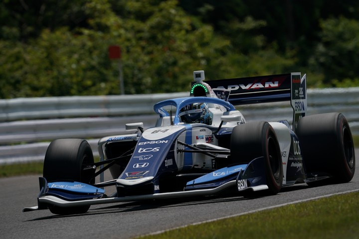 決勝2位は大湯都史樹（TCS NAKAJIMA RACING）