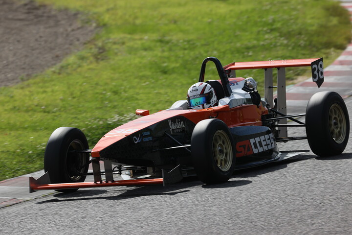予選3位は上野大哲（SACCESS RACING ES）