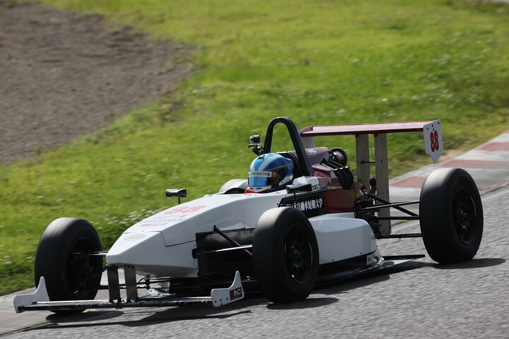 予選6位は八巻渉（中日本自動車短期大学MSE学科KKS-Ⅱ）