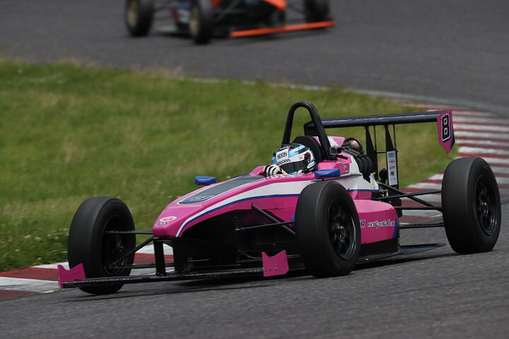 決勝2位は岡本大地（FTK・レヴレーシングガレージ）