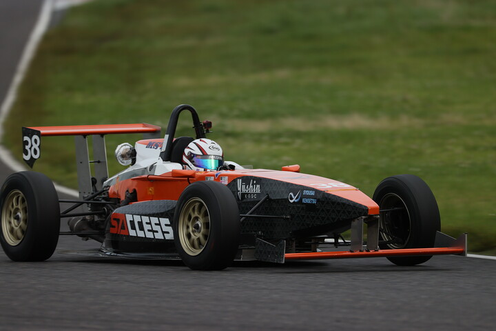 決勝5位は上野大哲（SACCESS RACING ES）