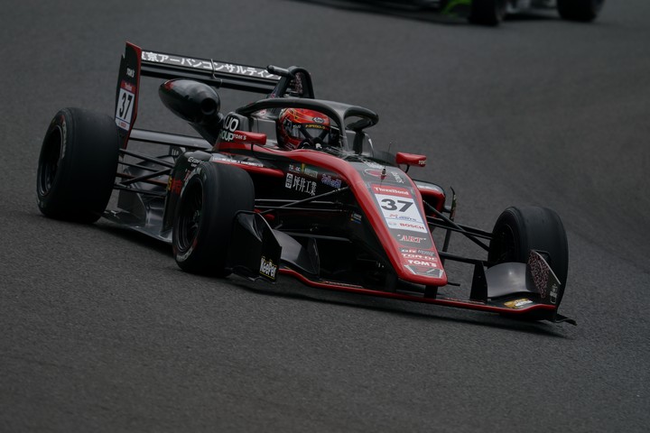 決勝3位は平良響（TOM'S）