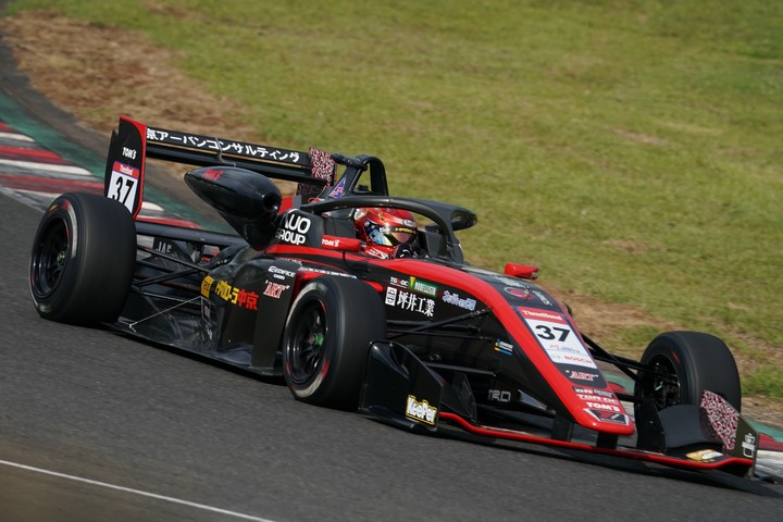 決勝3位は平良響（TOM'S）