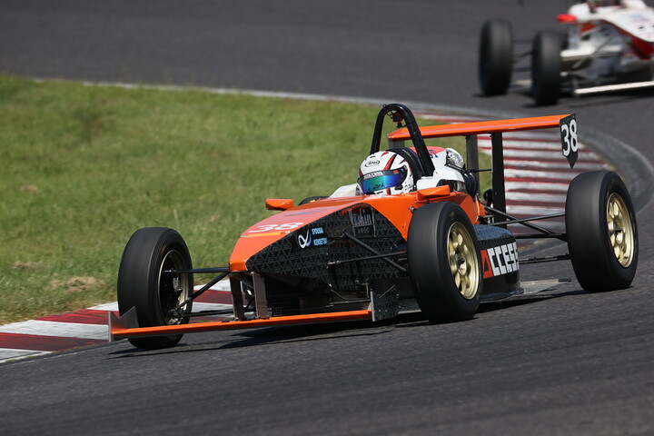 決勝3位は上野大哲（SACCESS RACING ES）