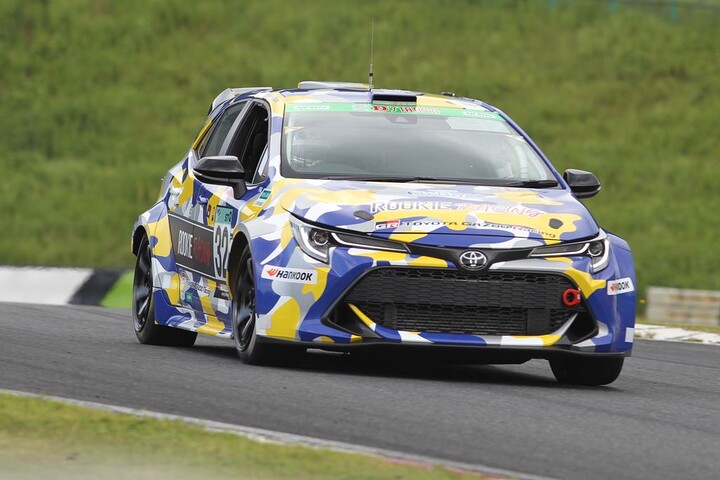 ST-Qクラスの井口卓人／佐々木雅弘／MORIZO／松井孝允組（32号車・ORC ROOKIE Corolla H2 concept）