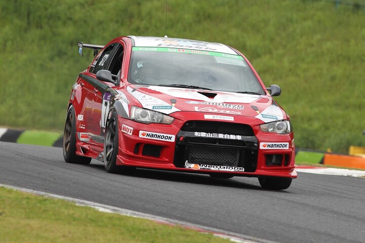 ST-2クラストップタイムは藤井芳樹／成澤正人／安斎景介／今井慎吾組（7号車・新菱オート☆VARIS☆DXL☆EVO10）