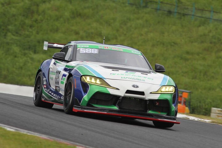 ST-ZクラストップタイムはHIRO HAYASHI／平中克幸／三浦愛組（885号車・林テレンプSHADE RACING GR SUPRA GT4）