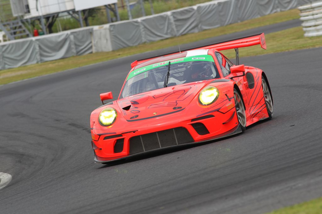 総合＆ST-Xクラスポールポジションは永井宏明／上村優太／中山雄一組（16号車・PC Okazaki 911 GT3R）