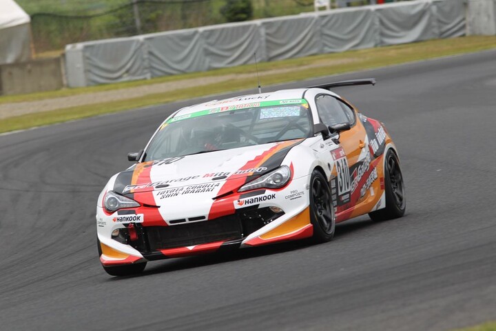 ST-4クラスポールポジションは坪井翔／細川慎弥／堀尾風允組（310号車・GR Garage水戸インターGR86）