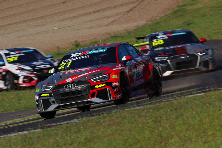 レース1: 篠原拓朗、加藤正将、三浦愛の争い