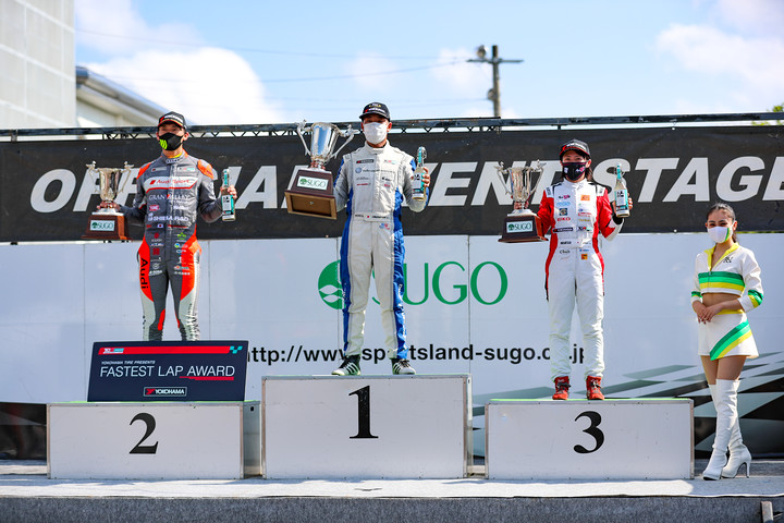 レース2: 表彰式