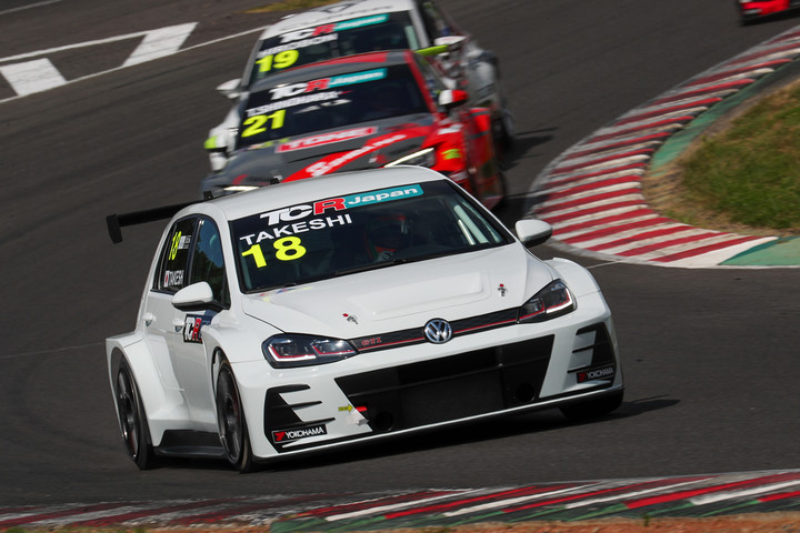 レース2: スタートを制したのはPPの松本武士（バースレーシングプロジェクト【BRP】）