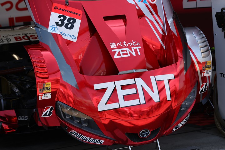 ピットビューイング: ZENT CERUMO GR Supra