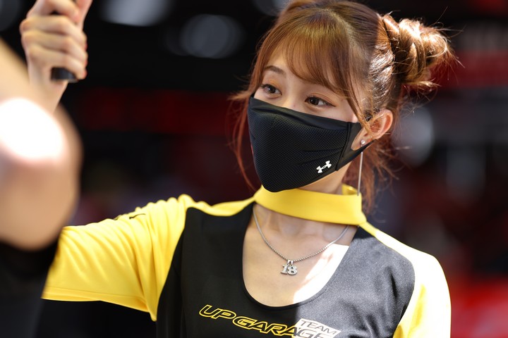 ピットビューイング: レースクイーン