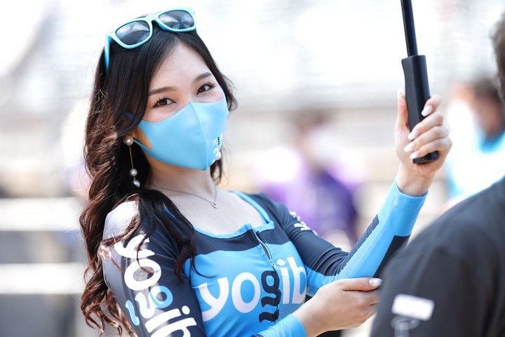 ピットビューイング: レースクイーン