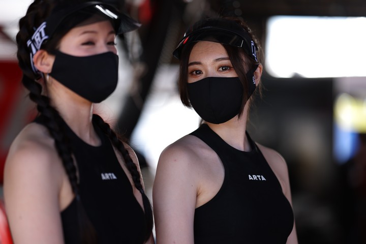 ピットビューイング: レースクイーン