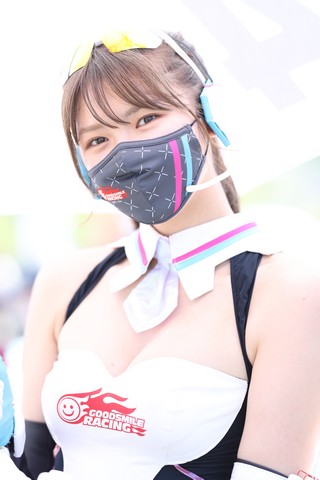 スタート進行: レースクイーン