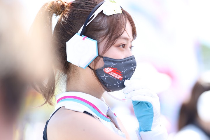 スタート進行: レースクイーン