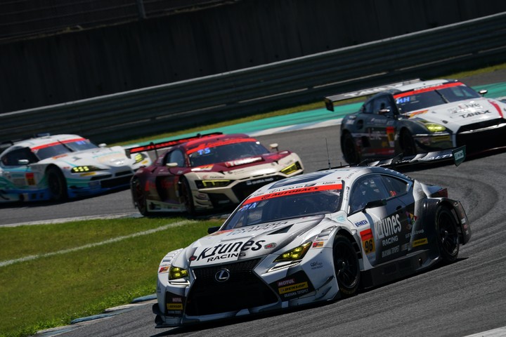 決勝レース: 新田守男／平良響組（K-tunes RC F GT3）