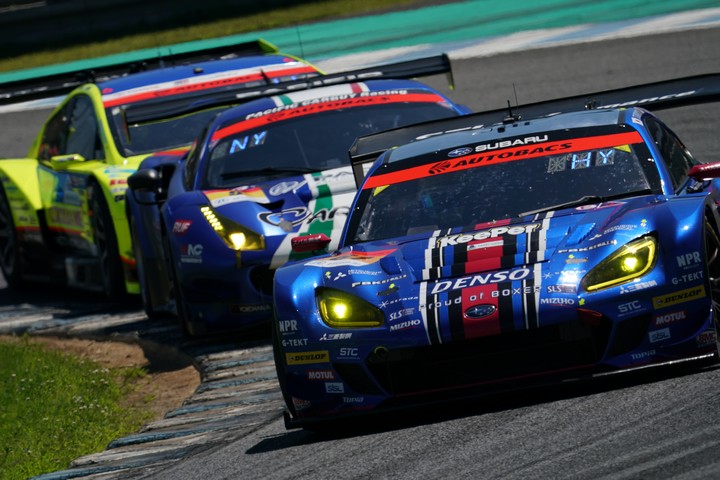 決勝レース: 井口卓人／山内英輝組（SUBARU BRZ R&D SPORT）