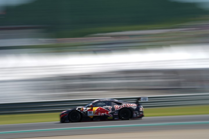 決勝レース: 笹原右京／大湯都史樹組（Red Bull MOTUL MUGEN NSX GT）