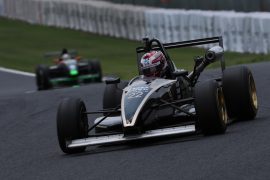 総合優勝の高橋響太(ハンマーレーシング)