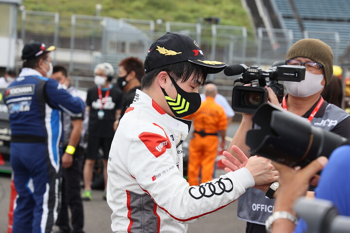 優勝した藤井優紀（Audi Team Hitotsuyama）