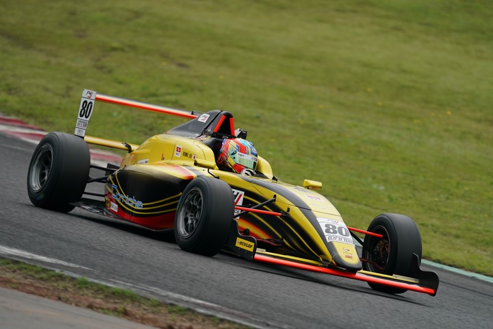 第8戦、第9戦とも予選2位の伊東黎明（OTG DL F4CHALLENGE）