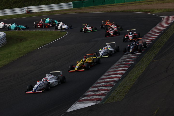 決勝がスタートした