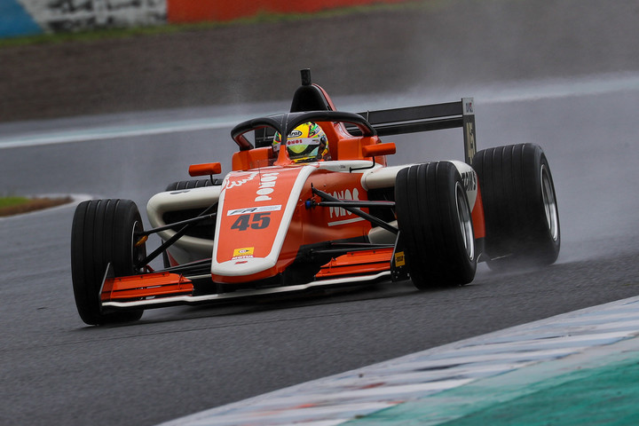 ポールポジションは大草りき（PONOS Racing）