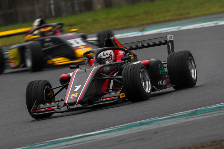 マスタークラス優勝は畑亨志（F111/3）