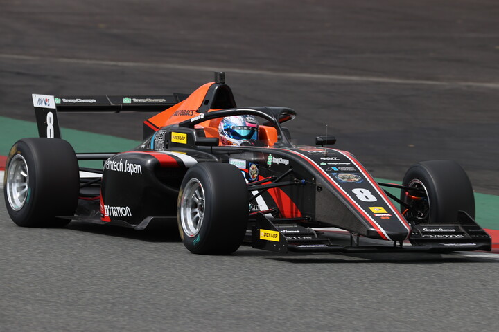 予選3位の三浦愛（ARTA F111/3）