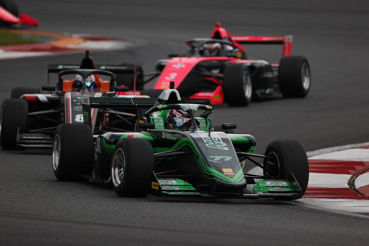 トップに立った澤龍之介（D'station F111/3）だったが……