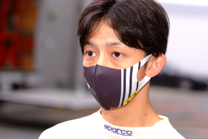 決勝2位の小川颯太（SUTEKINA RACING TEAM）
