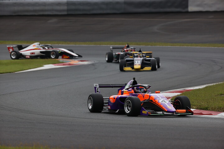 マスタークラスの攻防