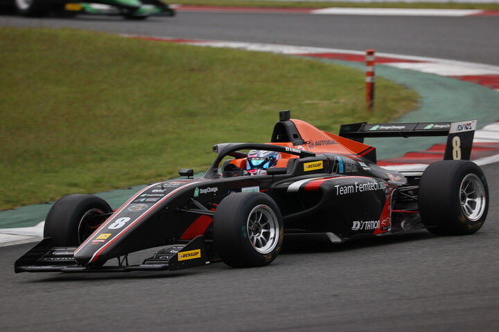 決勝3位は三浦愛（ARTA F111/3）