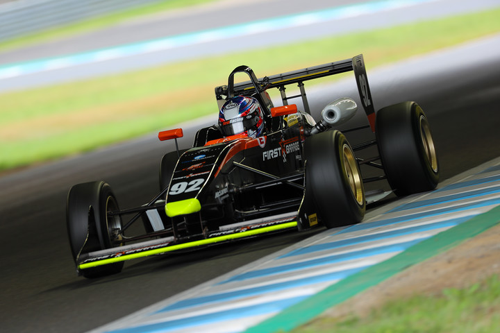 予選2位は黒沼聖那（ファーストガレージ＆Sウインズ）