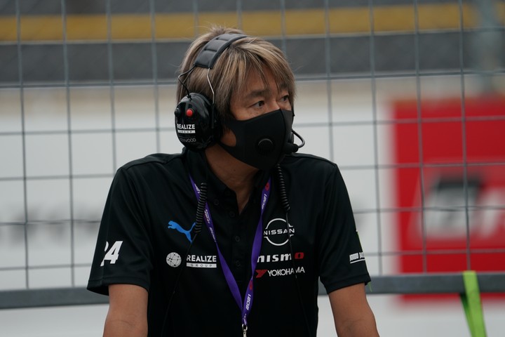 公式練習: 近藤真彦監督（KONDO RACING）