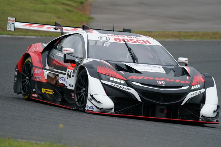 公式練習: 伊沢拓也／大津弘樹組（Modulo NSX-GT）