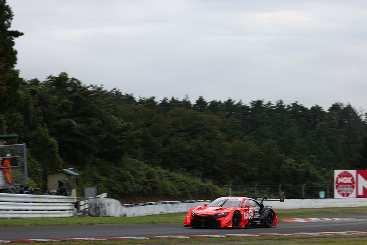 公式練習: 野尻智紀／福住仁嶺組（ARTA NSX-GT）