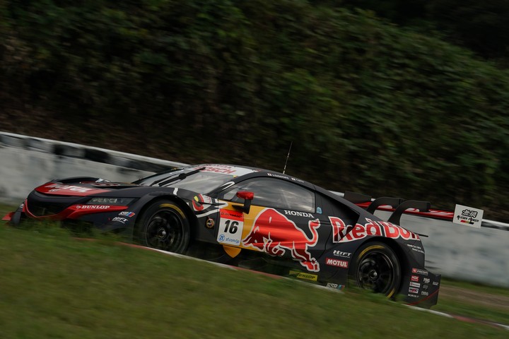 公式練習: 笹原右京／大湯都史樹組（Red Bull MOTUL MUGEN NSX GT）