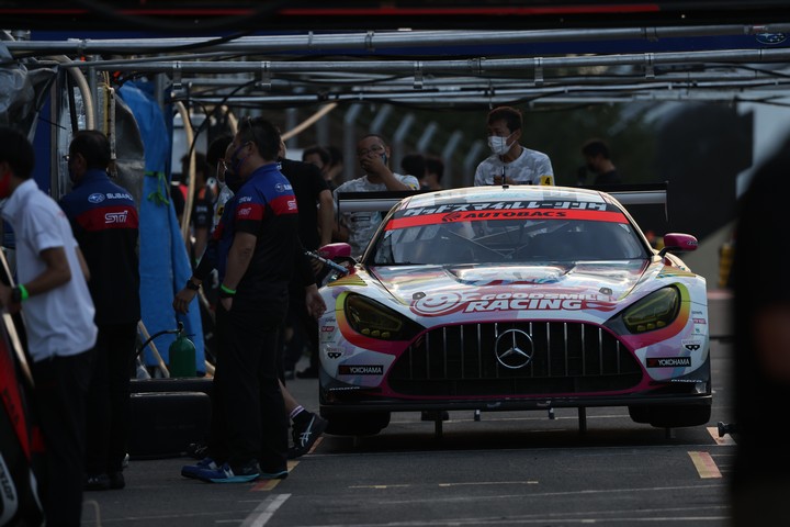 グッドスマイル初音ミクAMG（GOODSMILE RACING & TeamUKYO）