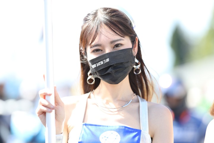 スタート進行: レースクイーン