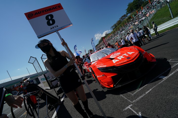 スタート進行: ARTA NSX-GT（ARTA）