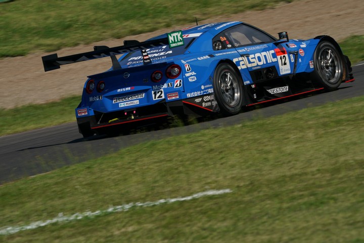 決勝レース: 平峰一貴／松下信治組（カルソニックIMPUL GT-R）