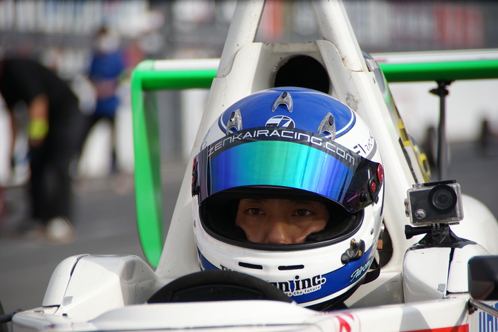 決勝4位の前田大道（ELEVレーシングドリーム10V）