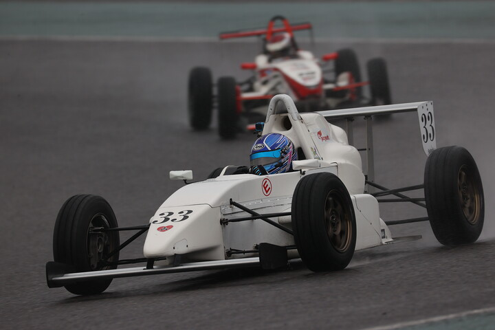 決勝4位は伊藤慎之典（テイクファースト＆チャリ走! 10V）